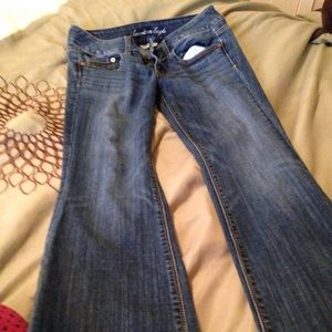Size 6 regularAE artist jeans