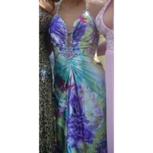 Beautiful homecoming/prom dress.