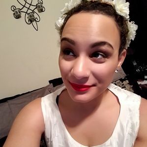 Meet your Posher, Desiree