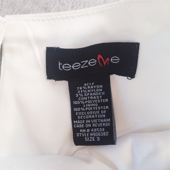 Lace Dress - Picture 4 of 4