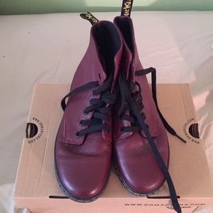 Dr. Martens- Laytens- color:oxblood