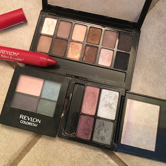 Makeup bundle - Picture 2 of 2