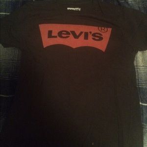 Levis Tee