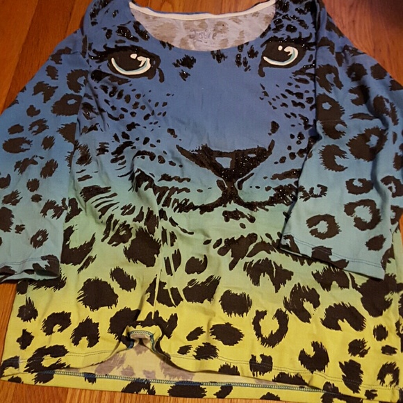 Long sleeve shirt