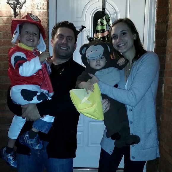 Meet your Posher, Amanda - Picture 2 of 3