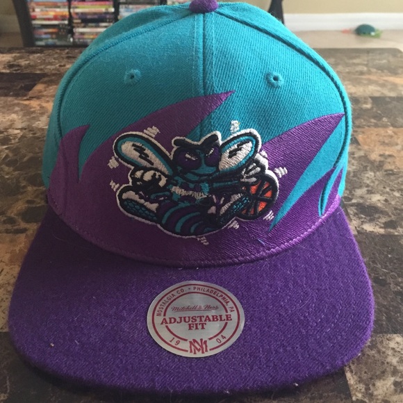 Charlotte Hornets  flat bill hat..adjustable fit