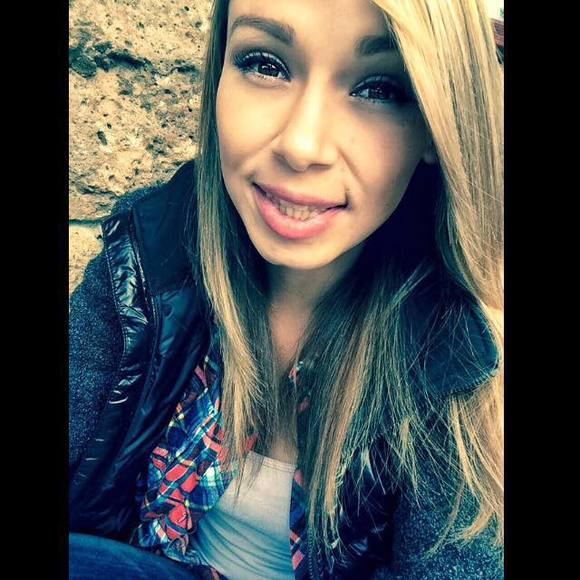 Meet your Posher, Martika - Picture 1 of 1