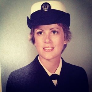 Meet your Posher, Cynthia