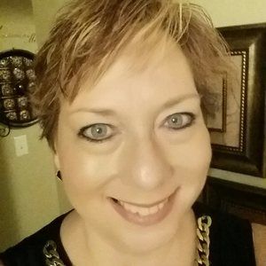 Meet your Posher, Pamela