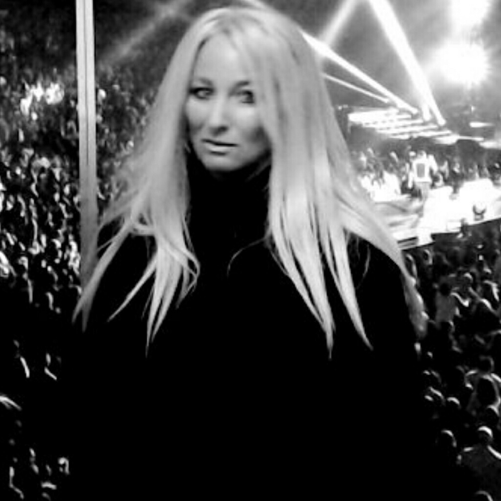 Meet your Posher, Caroline