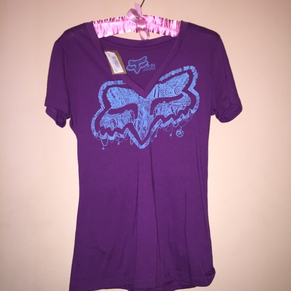 Fox V neck graphic t- shirt