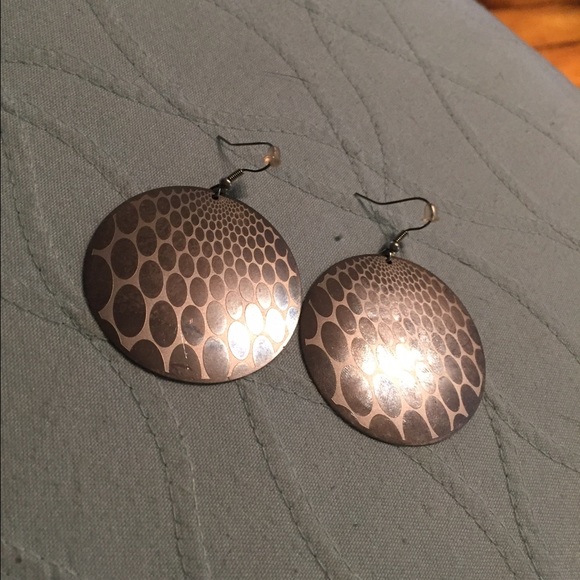 Silver disk earrings