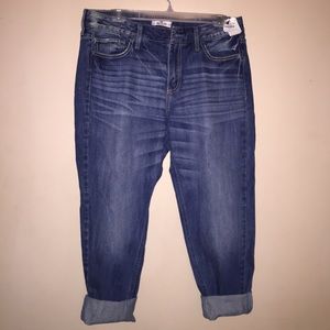 Never worn Hollister Boyfriend jeans