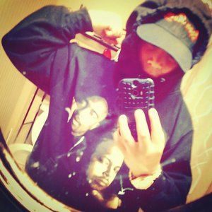 Meet your Posher, Max