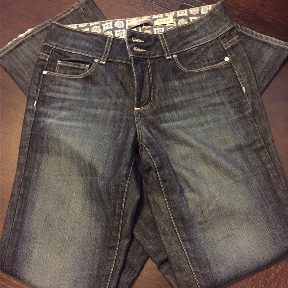 Paige Jeans- Hidden Hills Bootcut - Picture 1 of 3