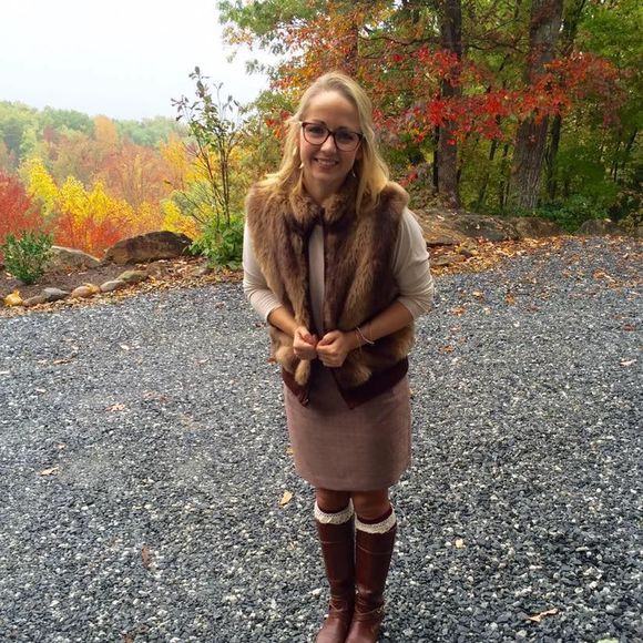 Meet your Posher, Lauren