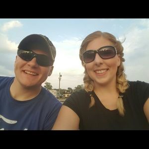 Meet your Posher, Marissa