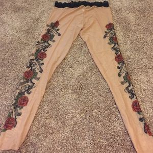Tattoo leggings