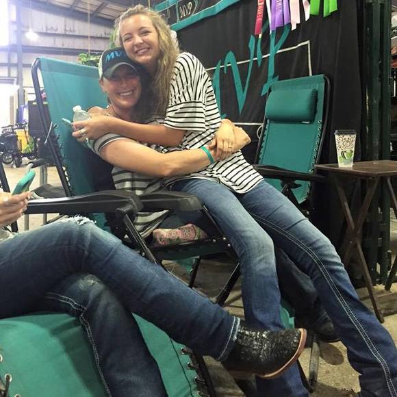 Meet your Posher, Sarah - Picture 1 of 1