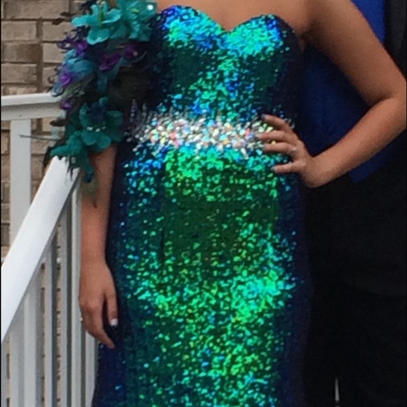 Prom dress