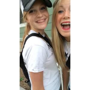 Meet your Posher, Sydni