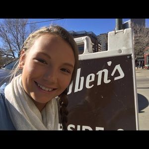 Meet your Posher, Jilian