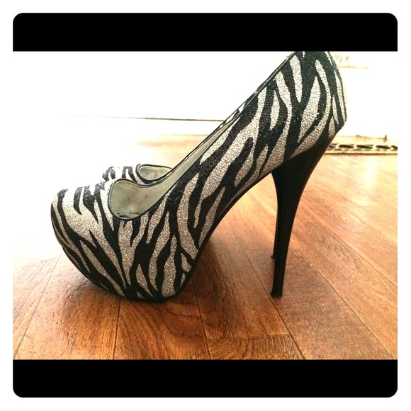 sexy zebra glitter stilettos!