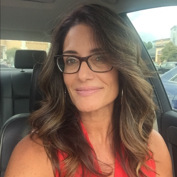 Meet your Posher, Roxana - Picture 1 of 1