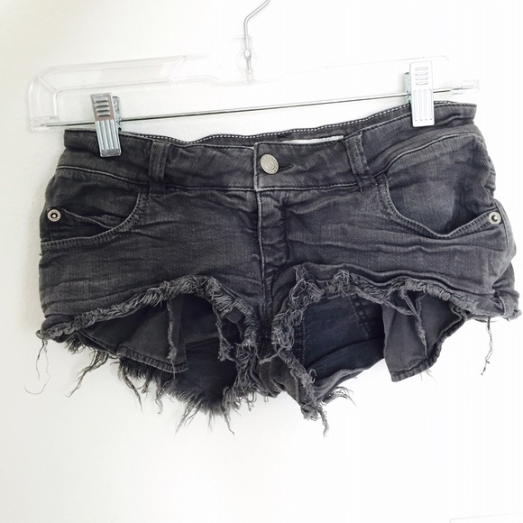 ❌SOLD❌Brandy Melville denim shorts - Picture 1 of 1
