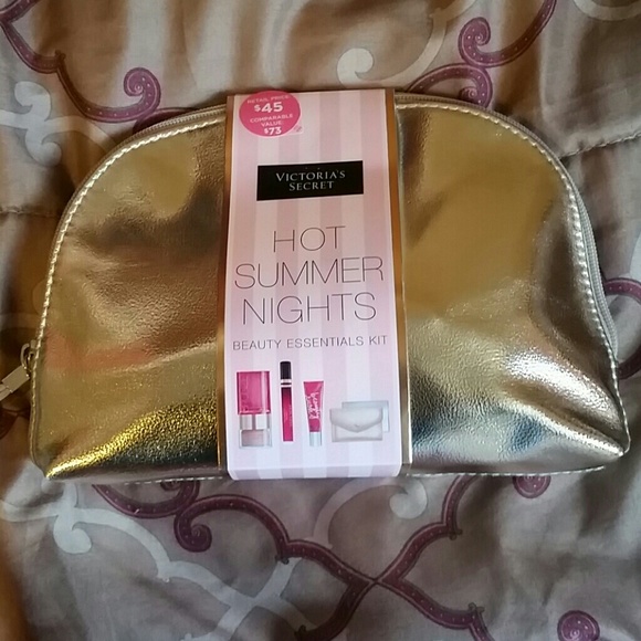 Victoria's Secret Handbags - Hot nights