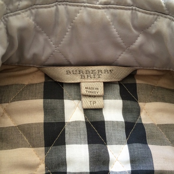 XS Burberry Brit quilted jacket! - Picture 2 of 4