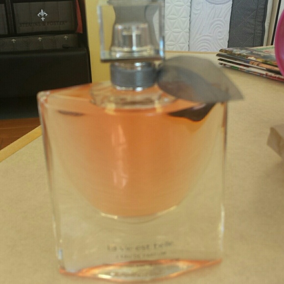 LA view estate belle