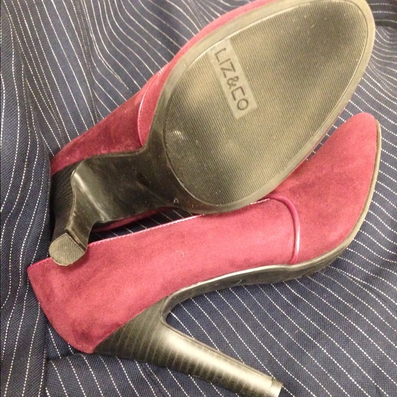 Liz & Co burgundy suede heels size 7 1/2 M - Picture 2 of 2