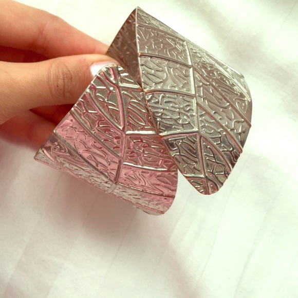 Silver leaf bracelet