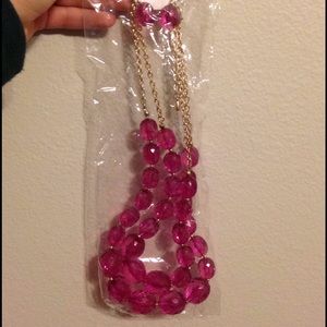 Necklace and earring set