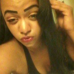 Meet your Posher, Zoraida