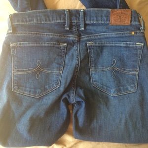 Lucky brand jeans. Never worn!