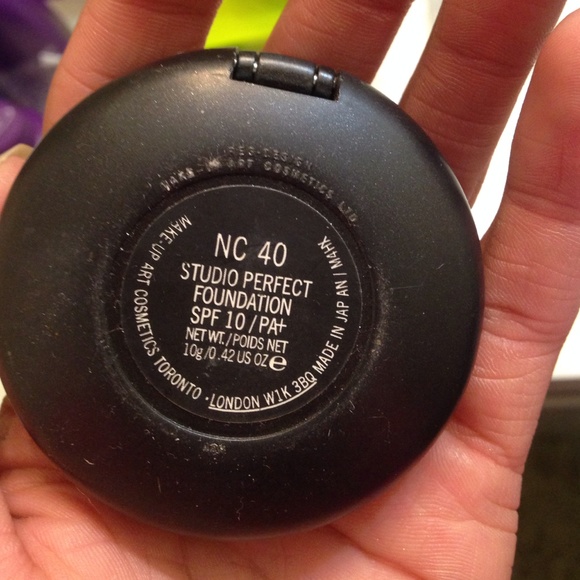 make up - Picture 3 of 4