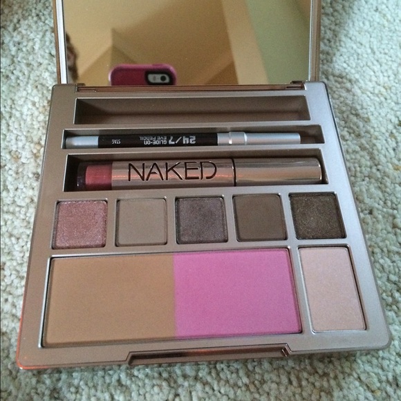 Naked on the run palette