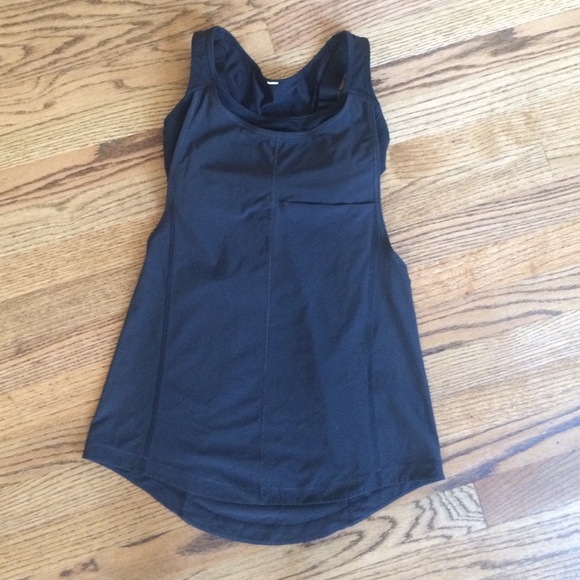 All black Lululemon tank- built in bra