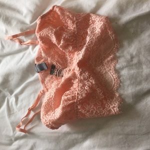 Peach bra never worn