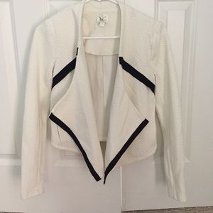 Anthropologie NWOT jacket/blazer with black accent