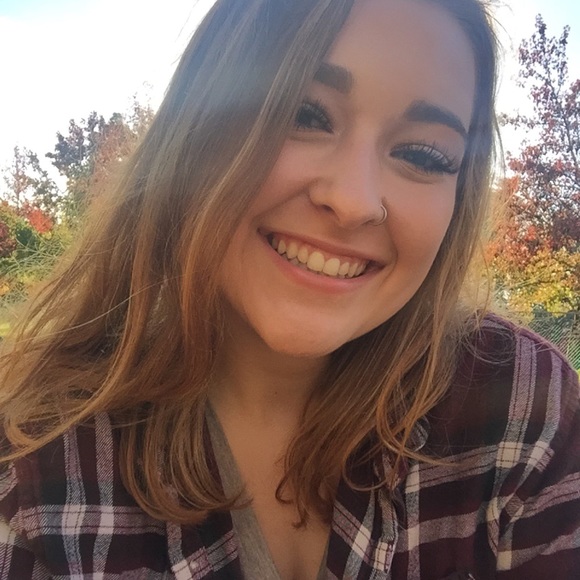 Meet your Posher, Brittaney