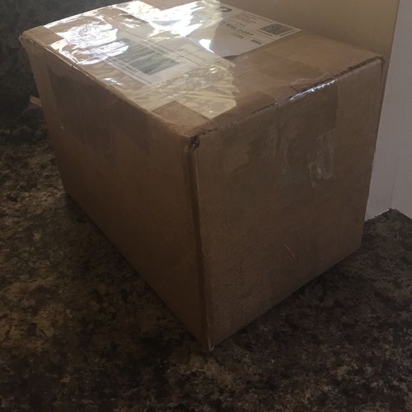FIRST SHIPMENT💋