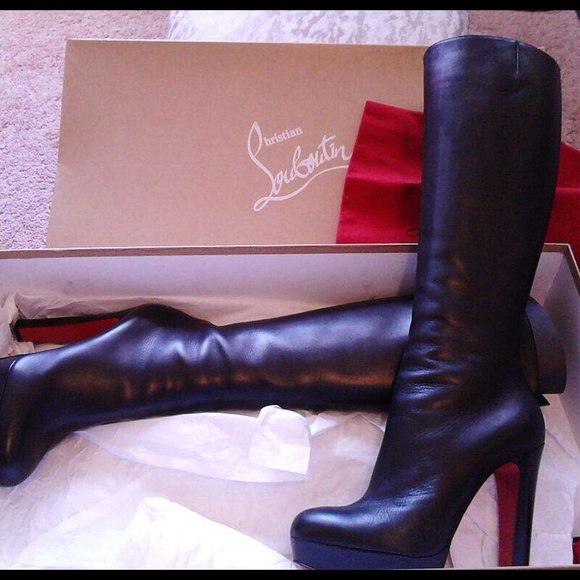Christian lounoutin  boots authentic