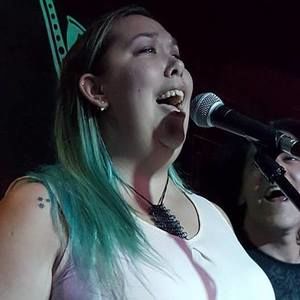 Meet your Posher, Shelley