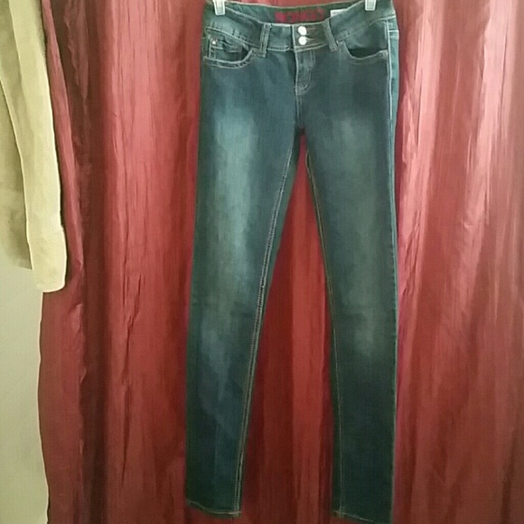 Skinny jeans