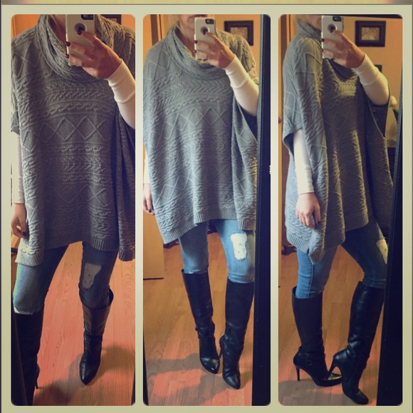 Sweaters - Favorite gray sweater 🍁