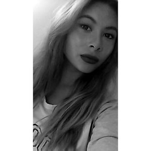 Meet your Posher, Gloria