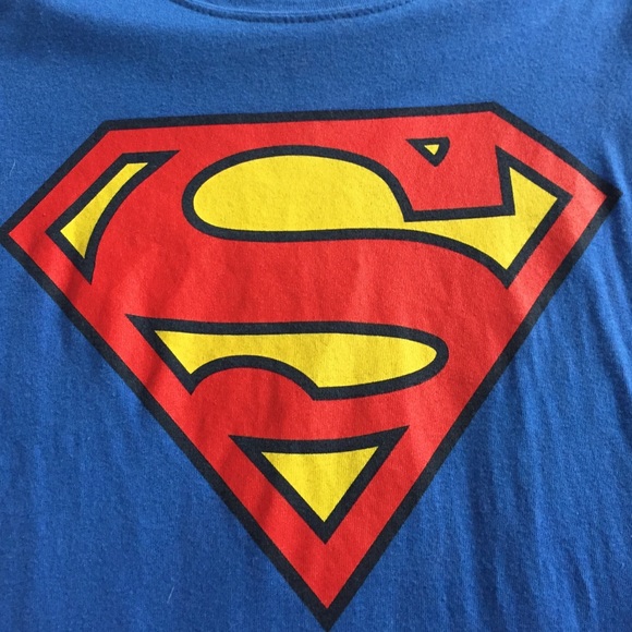 🔴Sold🔴Superman costume tshirt - Picture 2 of 4